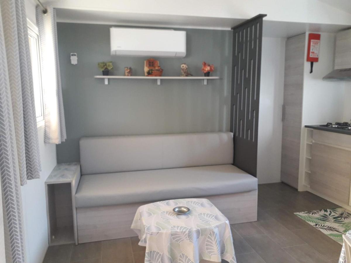 Mobil Home Neuf 2 Chambres 6 Personnes Saint Aygulf Plage Фрежюс Экстерьер фото